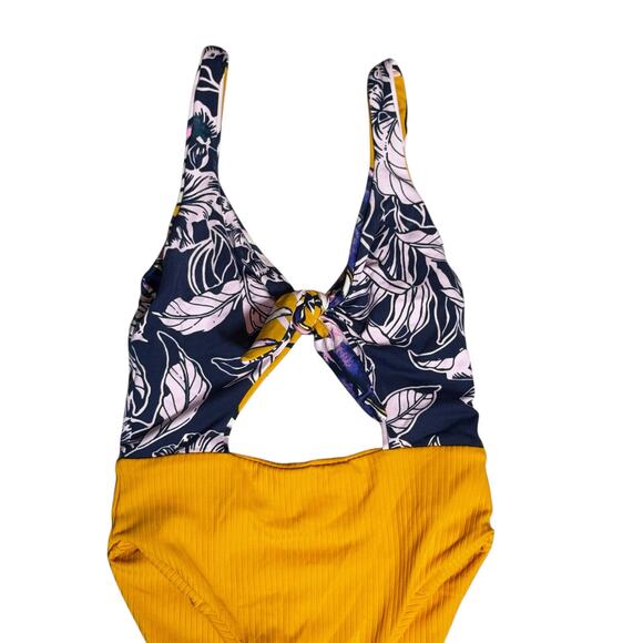 Maaji Maracuja Reversible One Piece Swimsuit Size SMALL Mustard Yellow Cutout - Picture 7 of 14